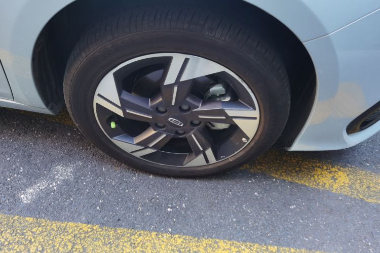 GEELY Emgrand L 2022 #9 GEELY Emgrand L 2022 car image #9