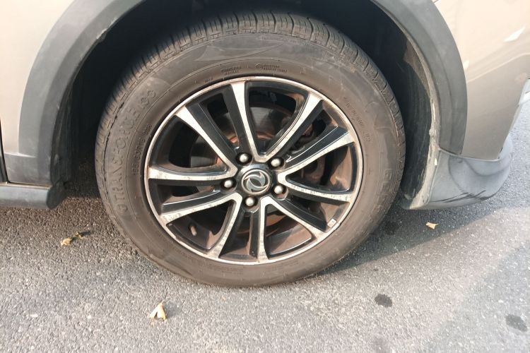 Forthing S500 2017 car image #9