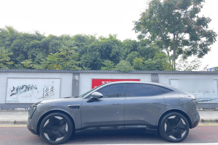 阿维塔 阿维塔11 2023 汽车图片 #9