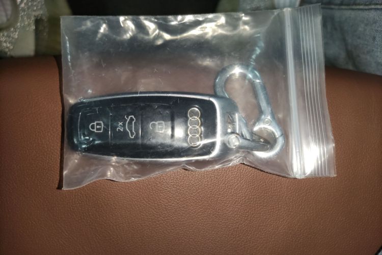 Audi e-tron (Imported) 2020 car image #9