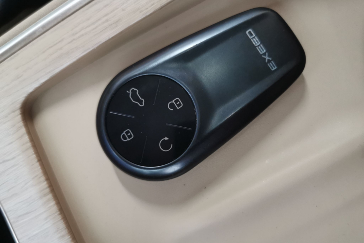 Exceed Stellar Era ET 2025 car image #9