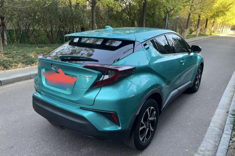 Toyota C-HR 2020 #9 Toyota C-HR 2020 car image #9