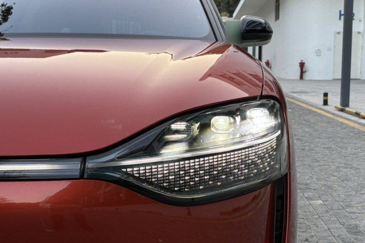 2024 car image #9