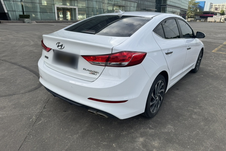 Hyundai Elantra AD 2019 car image #9