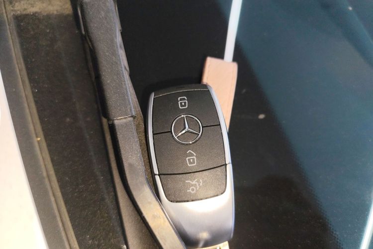 Mercedes-Benz C Class 2021 car image #9