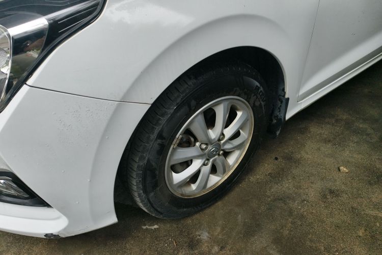 Hyundai Reina 2018 car image #9