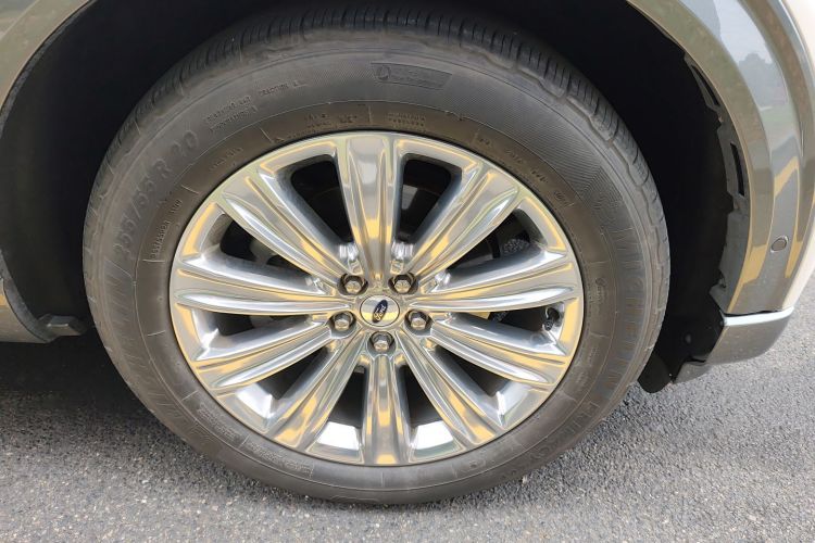 Ford Explorer 2021 صورة سيارة #9