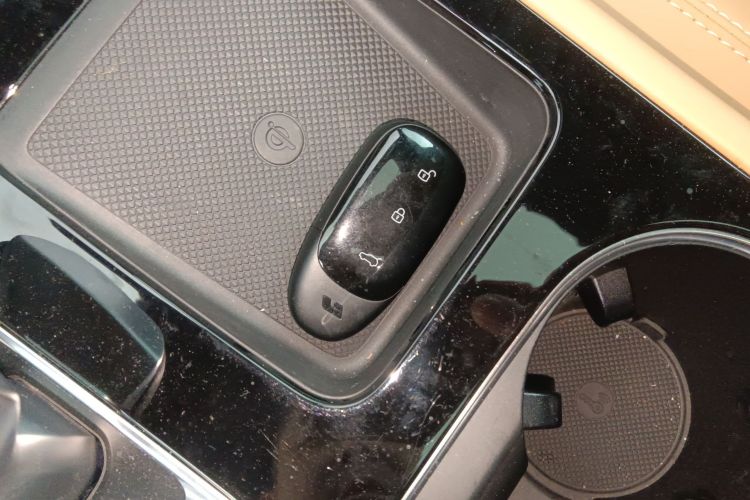 理想汽车 理想ONE 2021 汽车图片 #9