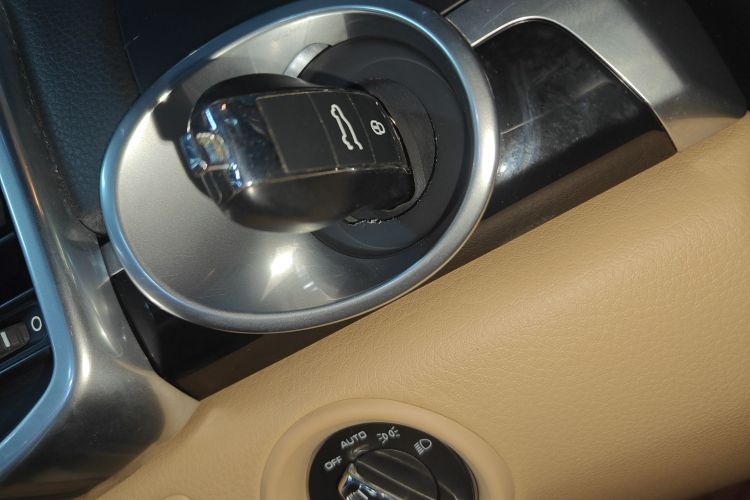 2016 #9 2016 car image #9