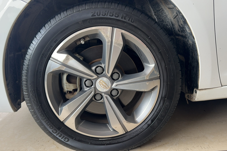 GEELY Emgrand L 2018 car image #9