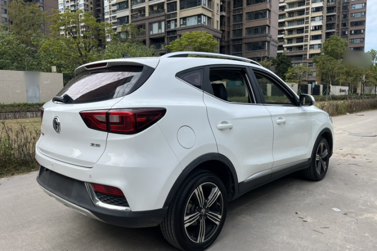 MG ZS 2018 car image #9