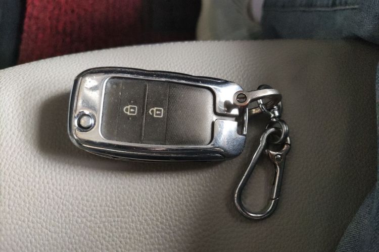 起亚 焕驰 2018 汽车图片 #9