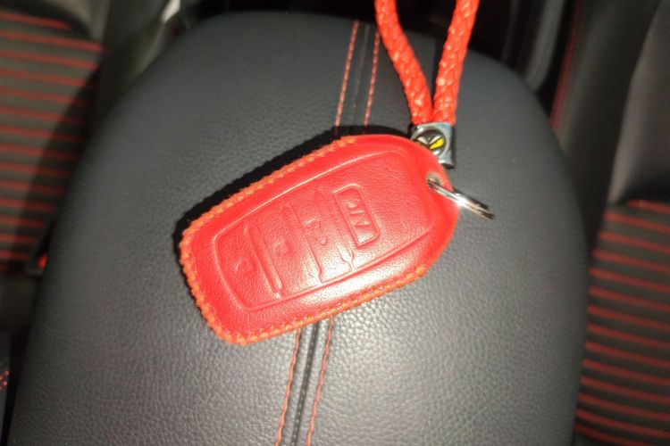 Toyota RAV4 Hybird E+ 2021 #9 Toyota RAV4 Hybird E+ 2021 car image #9