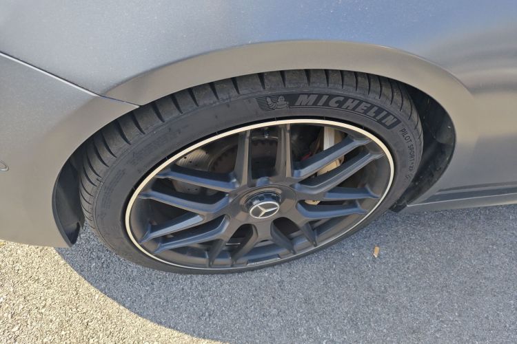 Mercedes-Benz E AMG 2019 immagine di auto #9