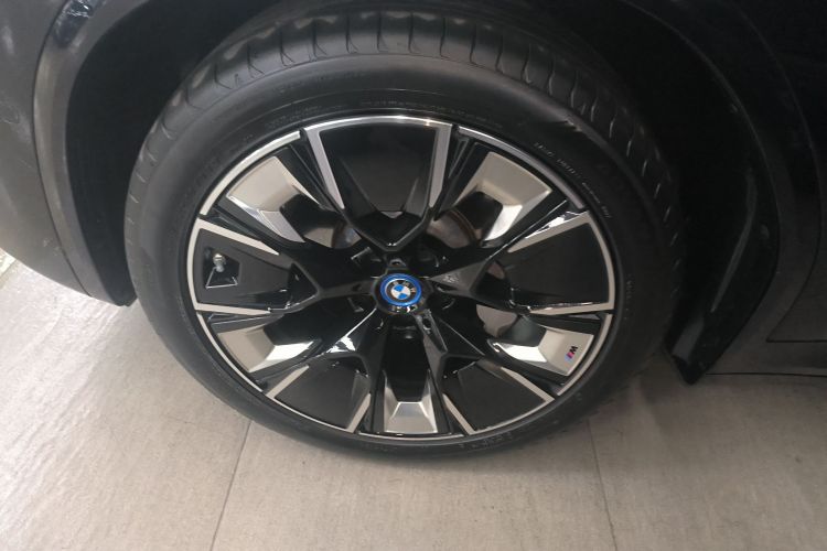 BMW iX3 2024 #9 BMW iX3 2024 car image #9