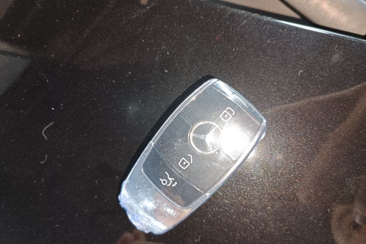 Mercedes-Benz GLS Class 2021 car image #9