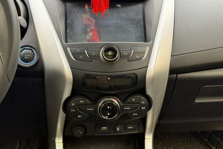 BYD Yuan New Energy 2018 car image #9