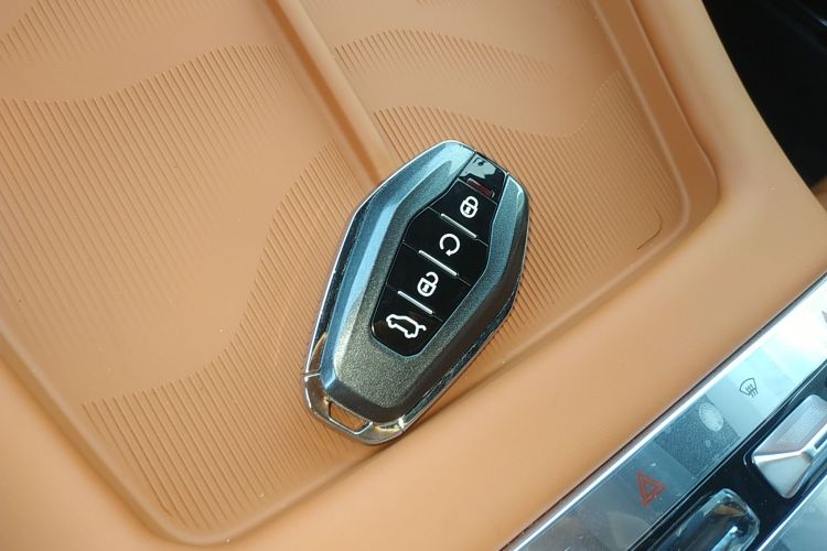 Jetour X70L 2025 car image #9