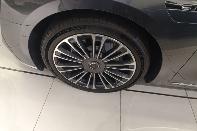 HongQi 2024 car image #9