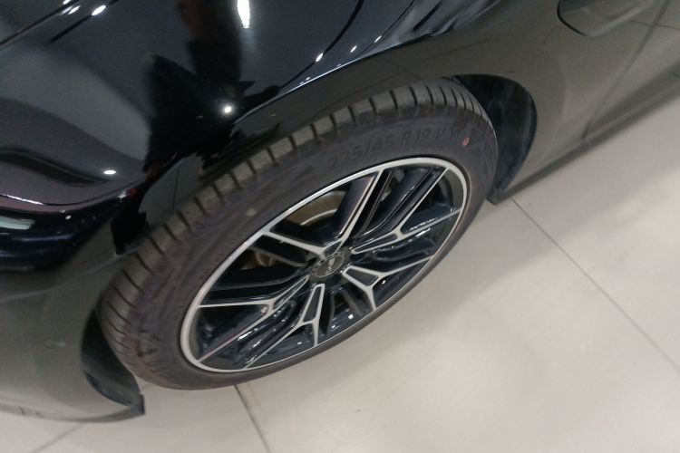 BYD Seal 2025 car image #9