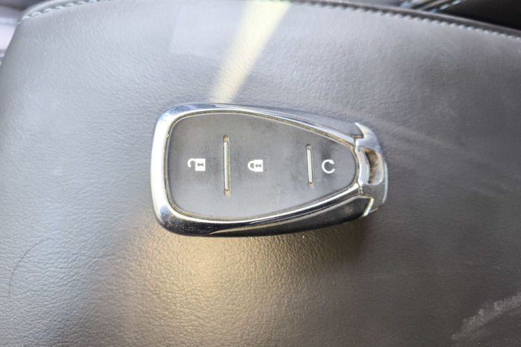 Chevrolet Charm 2023 car image #9