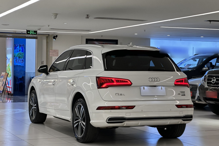 Audi Q5L 2018 imagem de carro #9