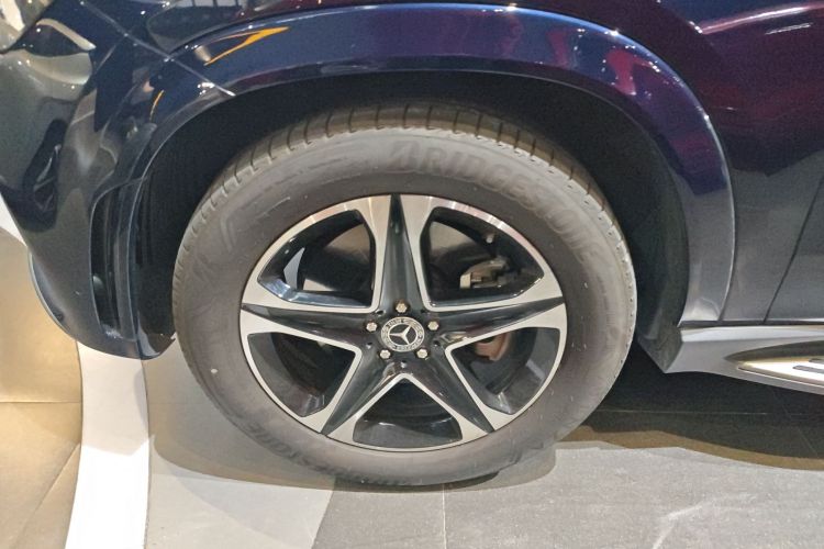 Mercedes-Benz GLE Class New Energy 2021 car image #9