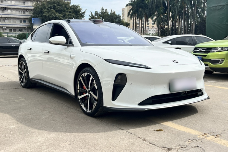 NIO ET5 2023 car image #9