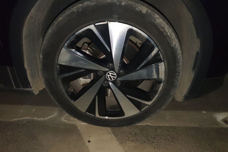 Volkswagen ID.6 X 2022 immagine di auto #9