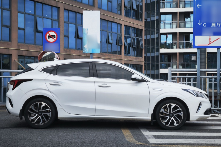 Changan Eado XT 2018 #9 Changan Eado XT 2018 immagine di auto #9