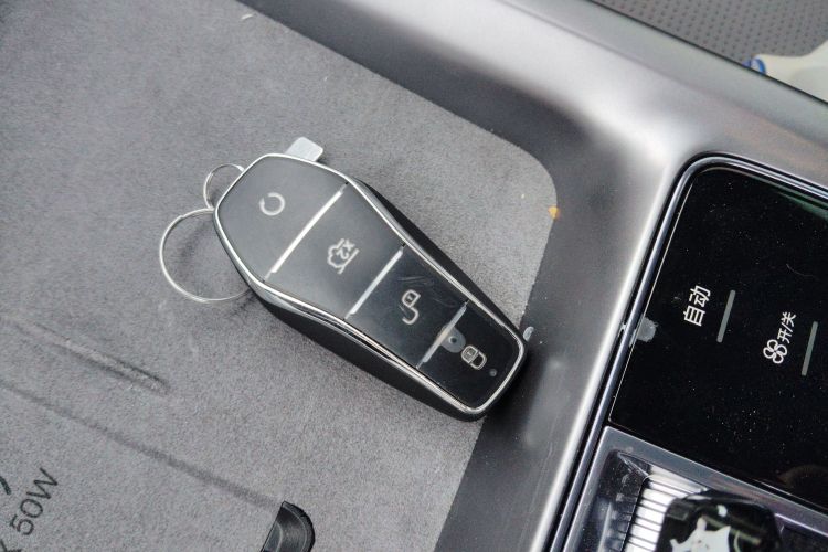 BYD Seal 07 DM-i 2025 imagem de carro #9