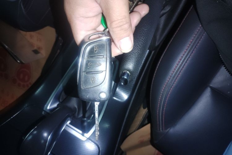 雪铁龙 雪铁龙C5 2015 汽车图片 #9