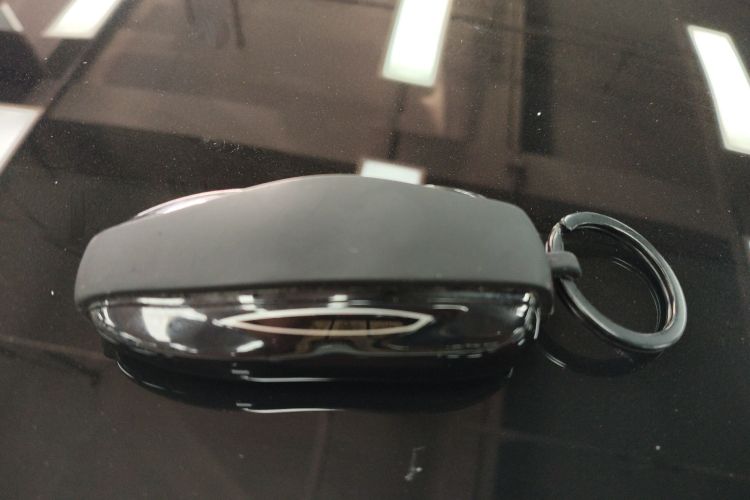 Tesla Model 3 2020 #9 Tesla Model 3 2020 صورة سيارة #9