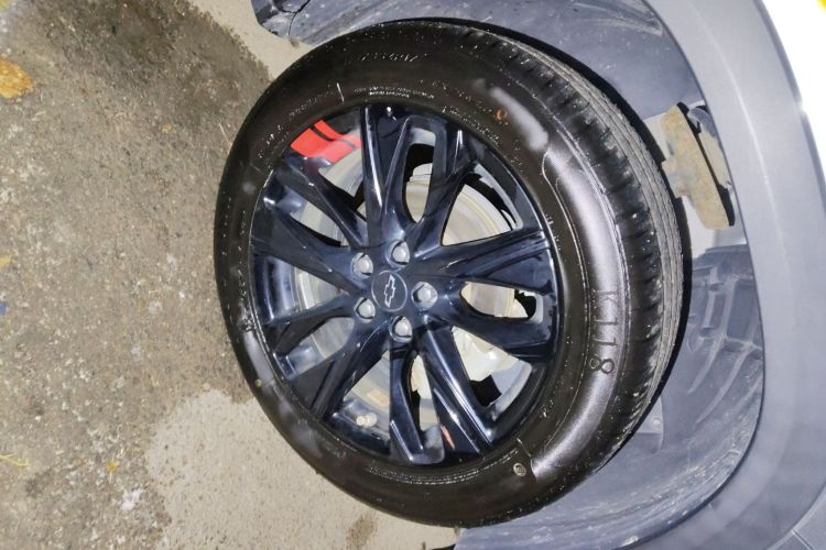 Chevrolet Tracker 2019 #9 Chevrolet Tracker 2019 car image #9