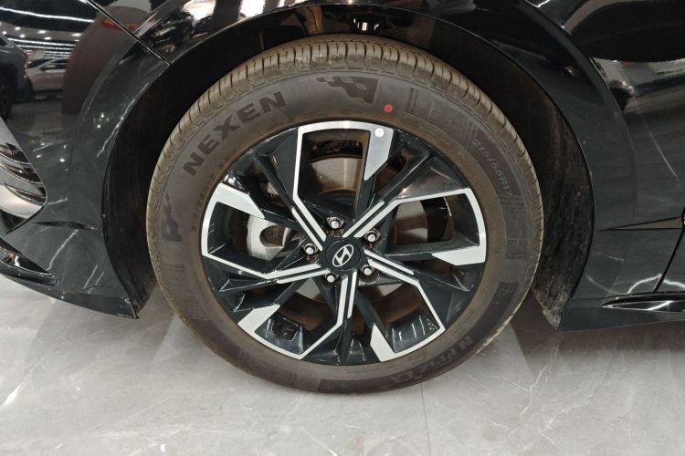 Hyundai Sonata 2025 car image #9