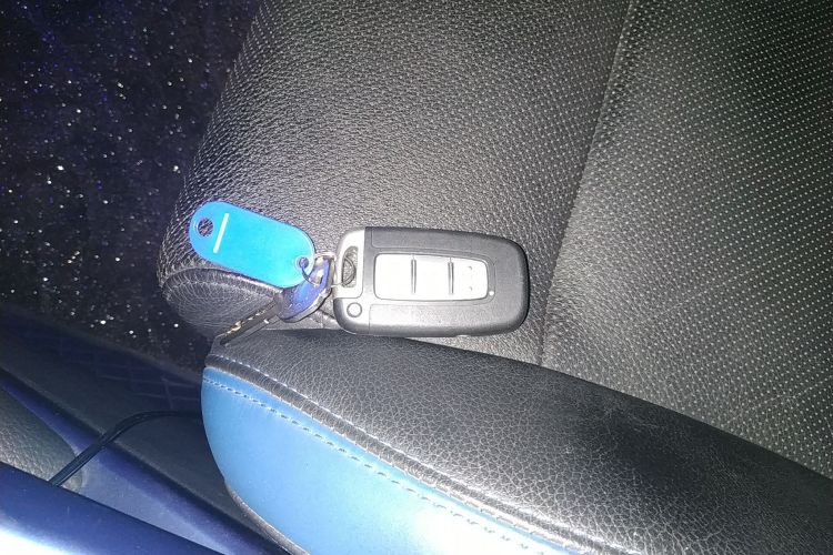 Hyundai Veloster 2017 immagine di auto #9