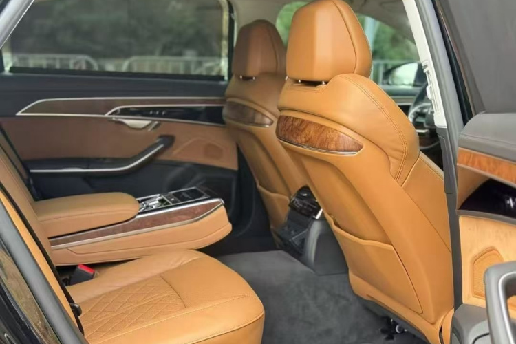 Audi A8 2020 car image #9