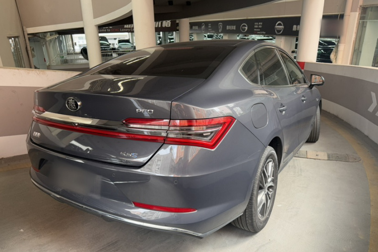 BYD Qin Pro New Energy 2020 immagine di auto #9