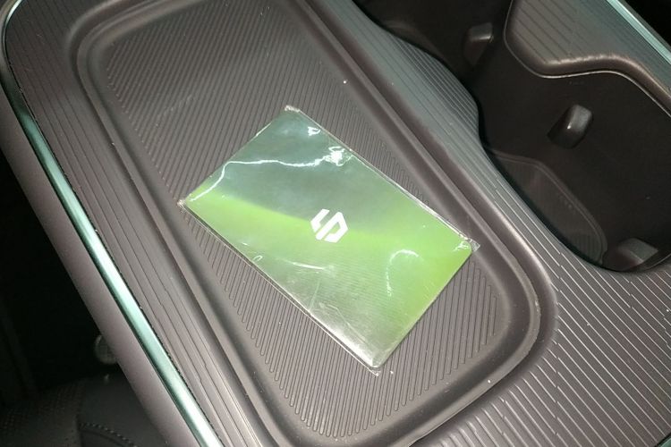 零跑汽车 零跑B01 2025 汽车图片 #9