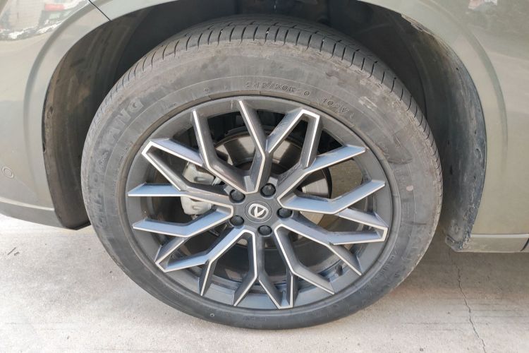 Changan UNI-Z PHEV 2024 car image #9