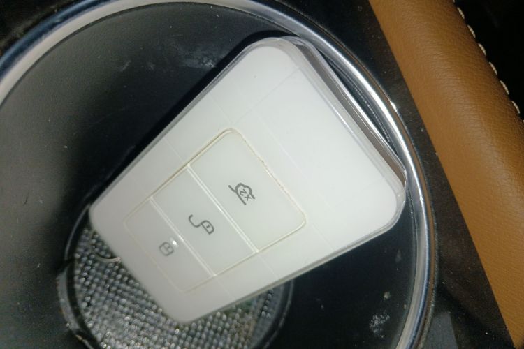 BYD Qin New Energy 2018 car image #9