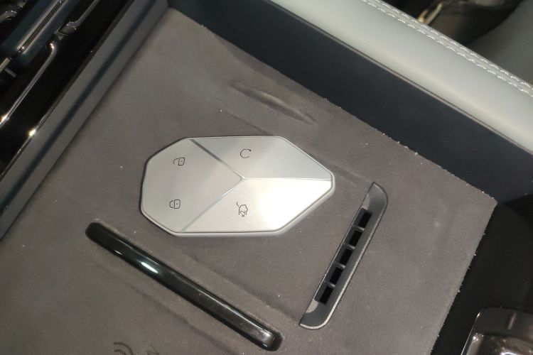 FangChengBao Leopard 5 2025 #9 FangChengBao Leopard 5 2025 car image #9