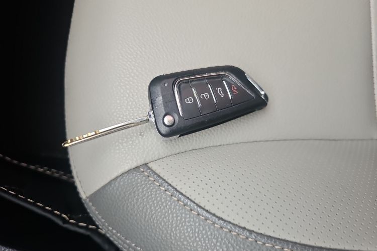 起亚 焕驰 2018 汽车图片 #9