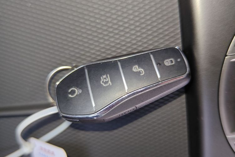 BYD Seal 05 DM-i 2025 #9 BYD Seal 05 DM-i 2025 car image #9