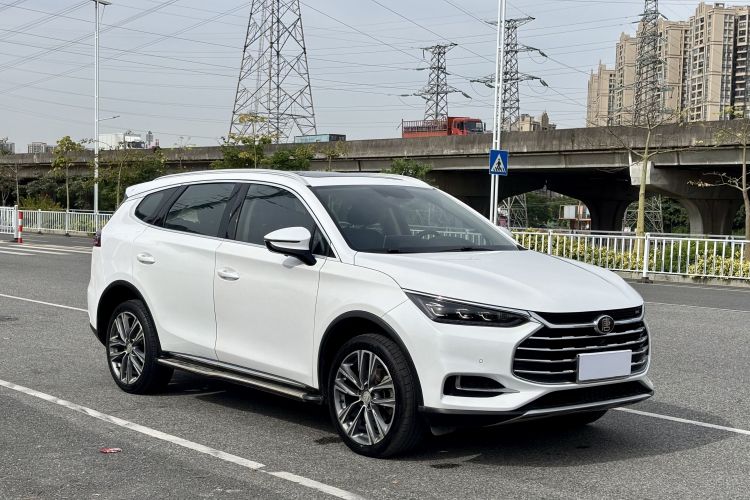 BYD Tang 2019 car image #9