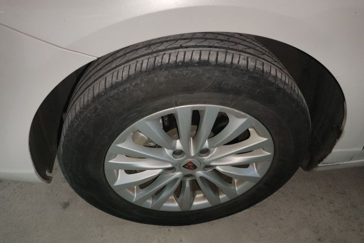 荣威 荣威Ei5 2019 汽车图片 #9