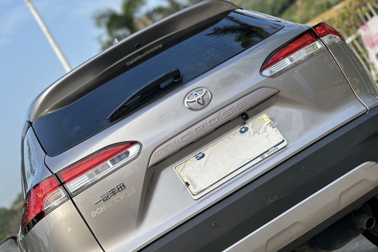 丰田 卡罗拉锐放 2023 汽车图片 #9