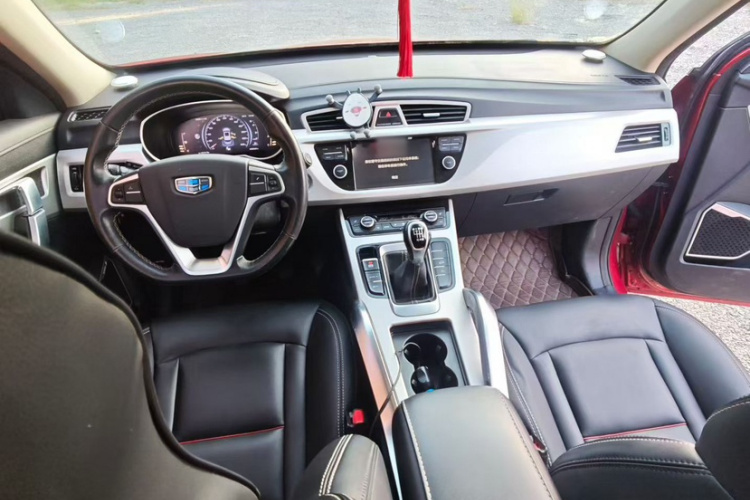 GEELY Boyue 2018 car image #9