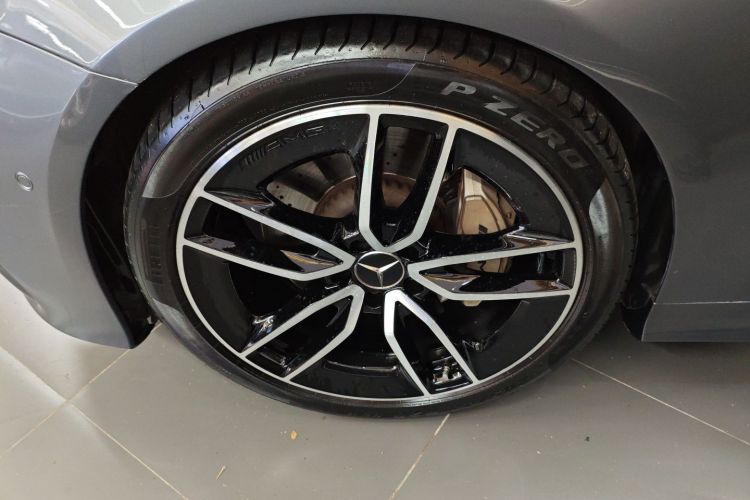 Mercedes-Benz E AMG 2021 صورة سيارة #9