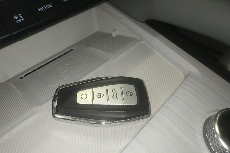 GEELY 2023 car image #9